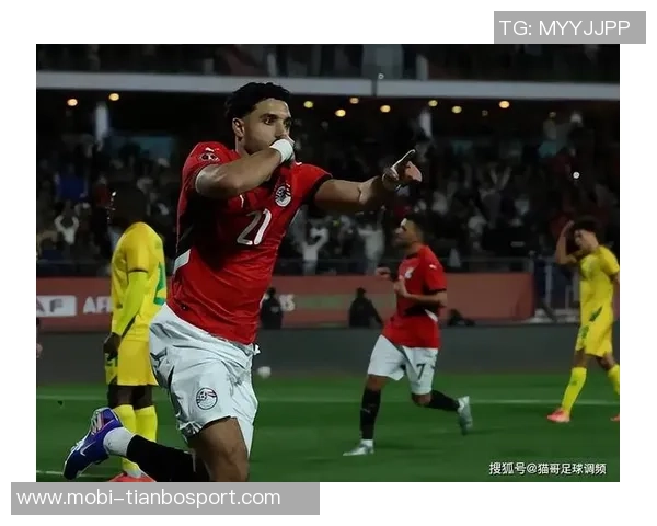 早报：曼城引进塞梅尼奥曼联接洽索帅等教练非洲杯四强名单揭晓